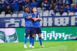 B体育地址-澳门队豪取胜利，夺回领先地位