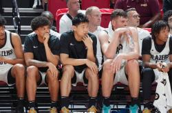 B体育登录入口-开拓者客场力克奇才，全队