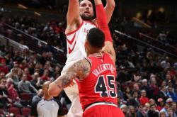 B体育官网入口-关于火箭击败公牛，麦基砍下27分的信息