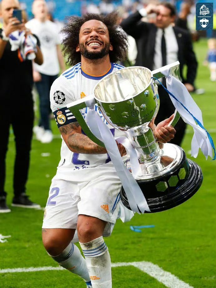 皇家马德里继续高居巅峰，捧起欧冠冠军奖杯，一战燃名的简单介绍
