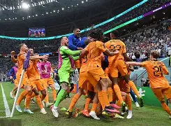 荷兰决胜时刻！梅尔溪与神奇索帕梅延续火爆状态