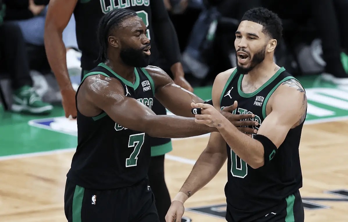 步行者负于凯尔特人，遗憾错失季后赛希望的简单介绍