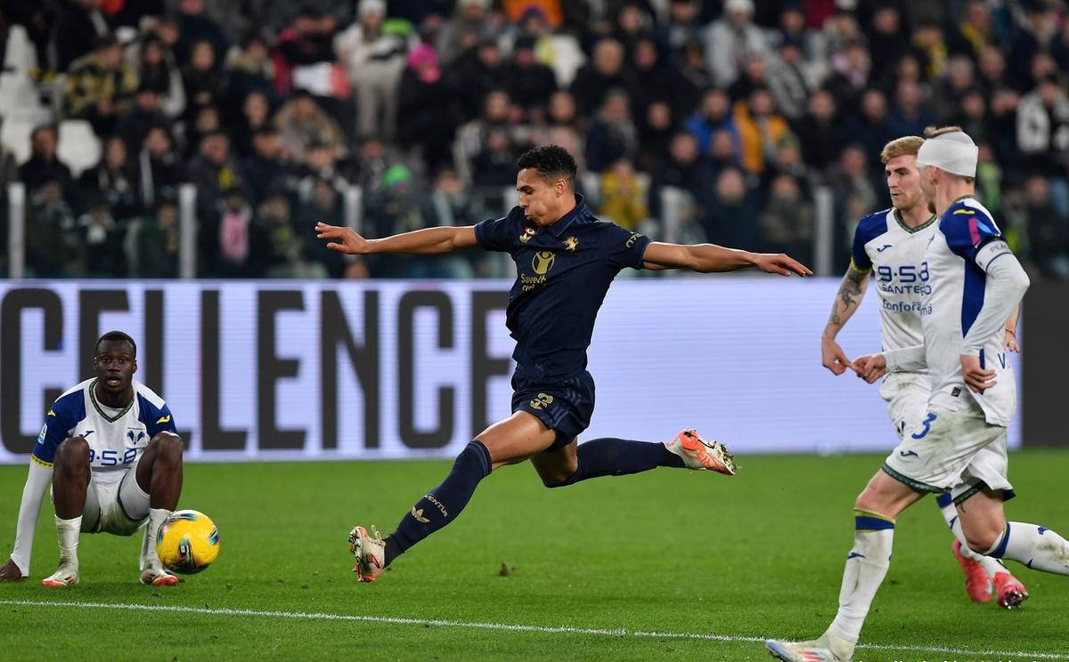 包含尤文图斯在国际赛场取得胜利,晋级下一轮的词条 包含尤文图斯在国际赛场取得胜利,晋级下一轮的词条