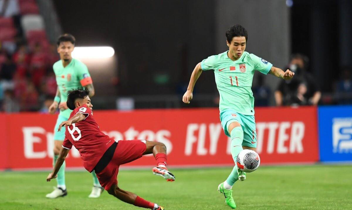 关于比赛中球队战术调整,局势急转直下的信息 关于比赛中球队战术调整,局势急转直下的信息