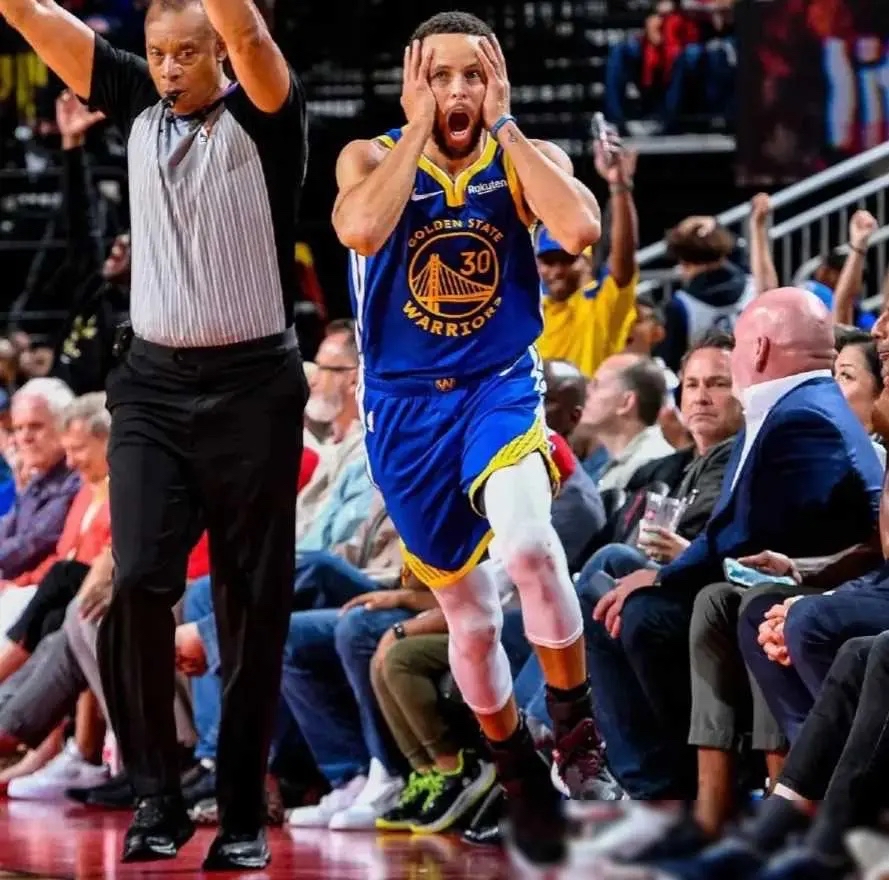 勇士大将强势回归,为球队赢得一场胜利啊 勇士大将强势回归,为球队赢得一场胜利啊